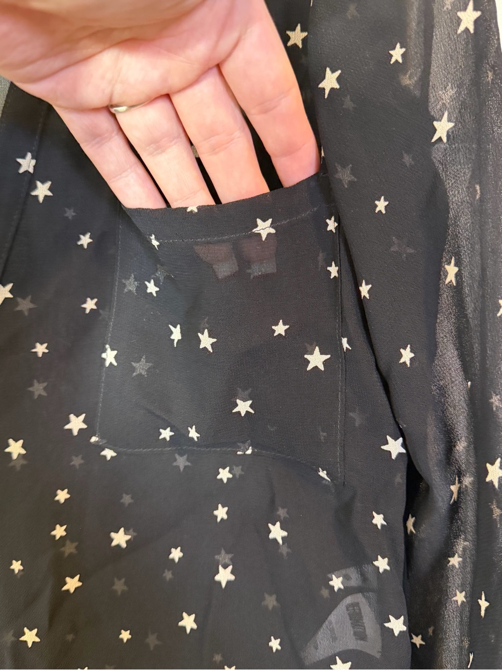 Reformation Black Star Print Sheer V-Neck Blouse Top XS 100% Viscose USA - Picture 7 of 9